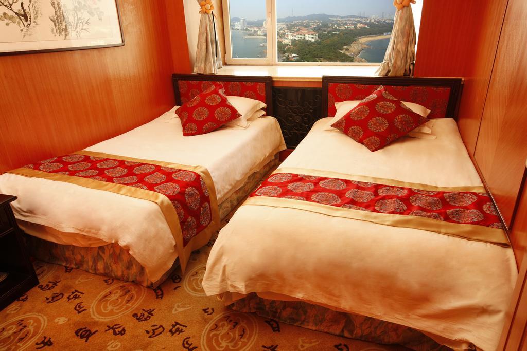 Donghai Grand Hotel Qingdao Room photo