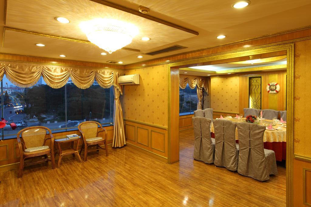 Donghai Grand Hotel Qingdao Exterior photo